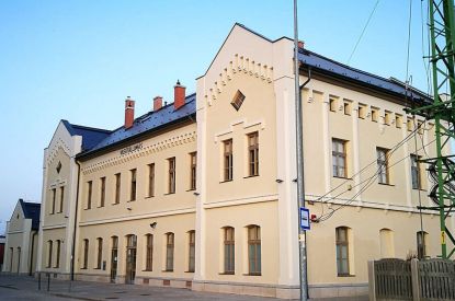 Karcag vasútállomás - Prímépítő - Budapest ?>