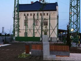 karcag-vasutallomas-referencia-2-primepito-kft.jpg - Pakasz Tanya Kemping - Agárd